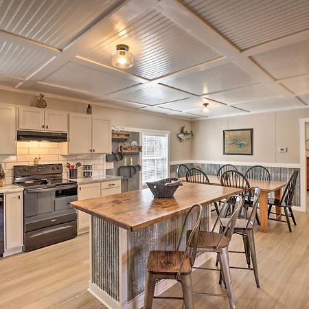 Lakefront Greers Ferry Cabin With Covered Boat Slip! Fairfield Bay Bagian luar foto