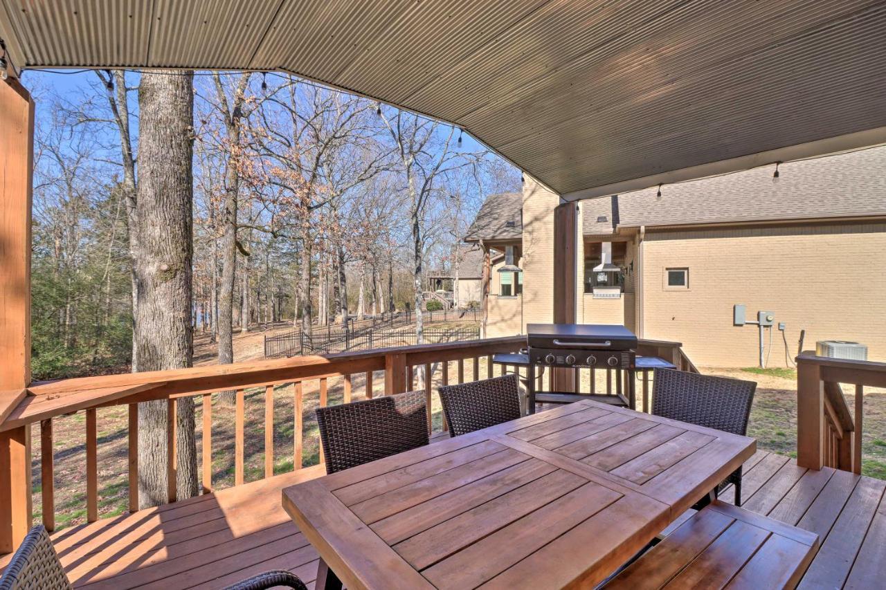 Lakefront Greers Ferry Cabin With Covered Boat Slip! Fairfield Bay Bagian luar foto