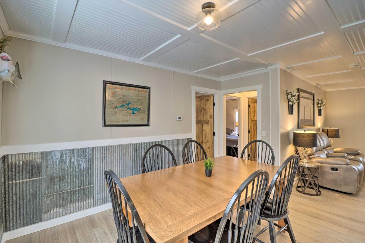Lakefront Greers Ferry Cabin With Covered Boat Slip! Fairfield Bay Bagian luar foto