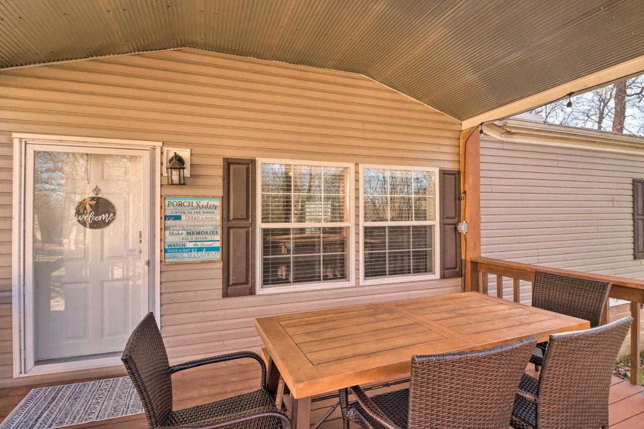 Lakefront Greers Ferry Cabin With Covered Boat Slip! Fairfield Bay Bagian luar foto
